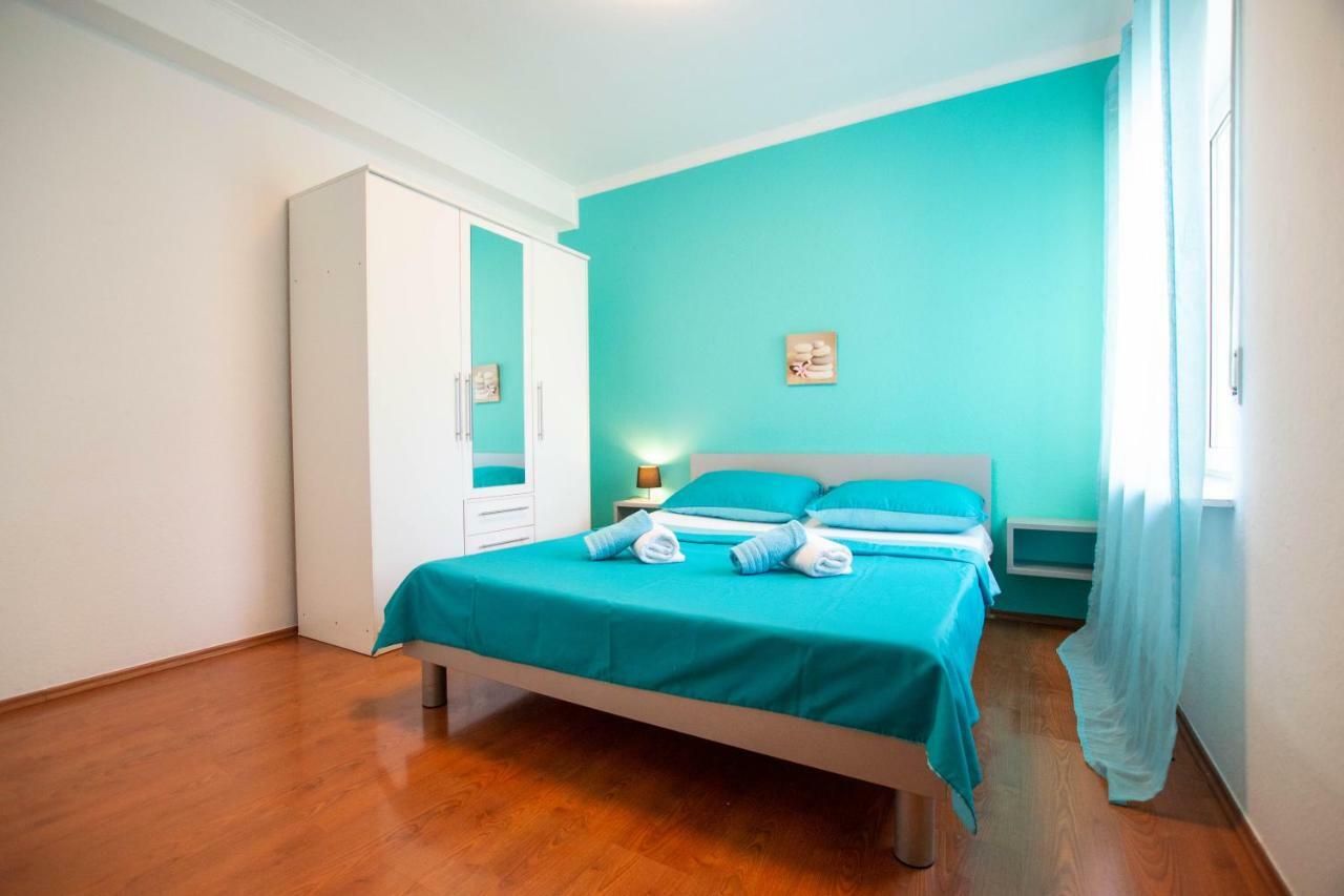 Jela Apartment 7 Pula Exterior photo
